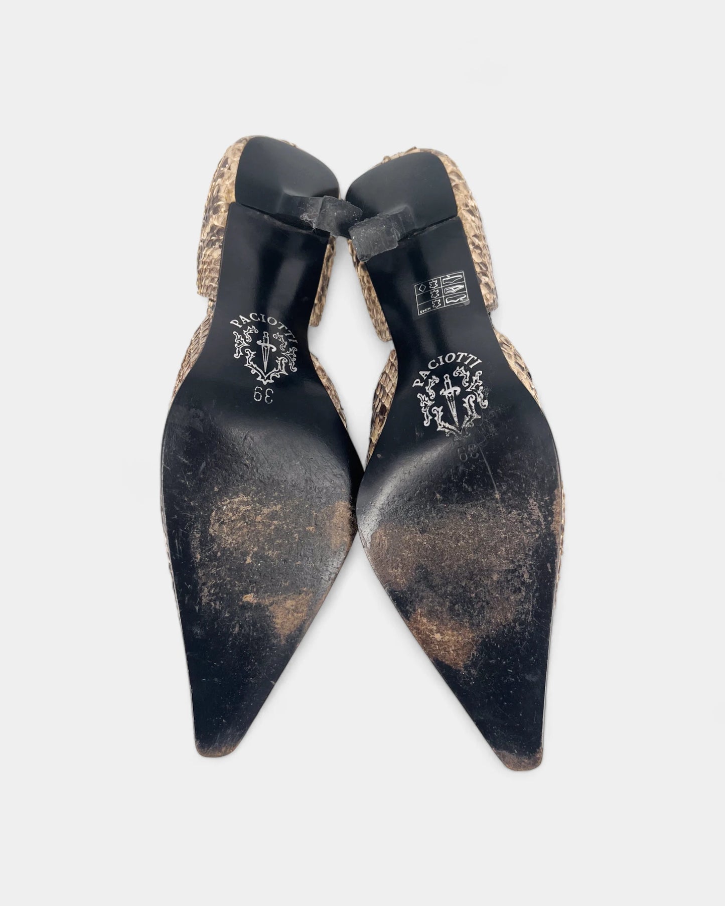 Escarpins beiges à motif crocodile - 39 EU / 8 US