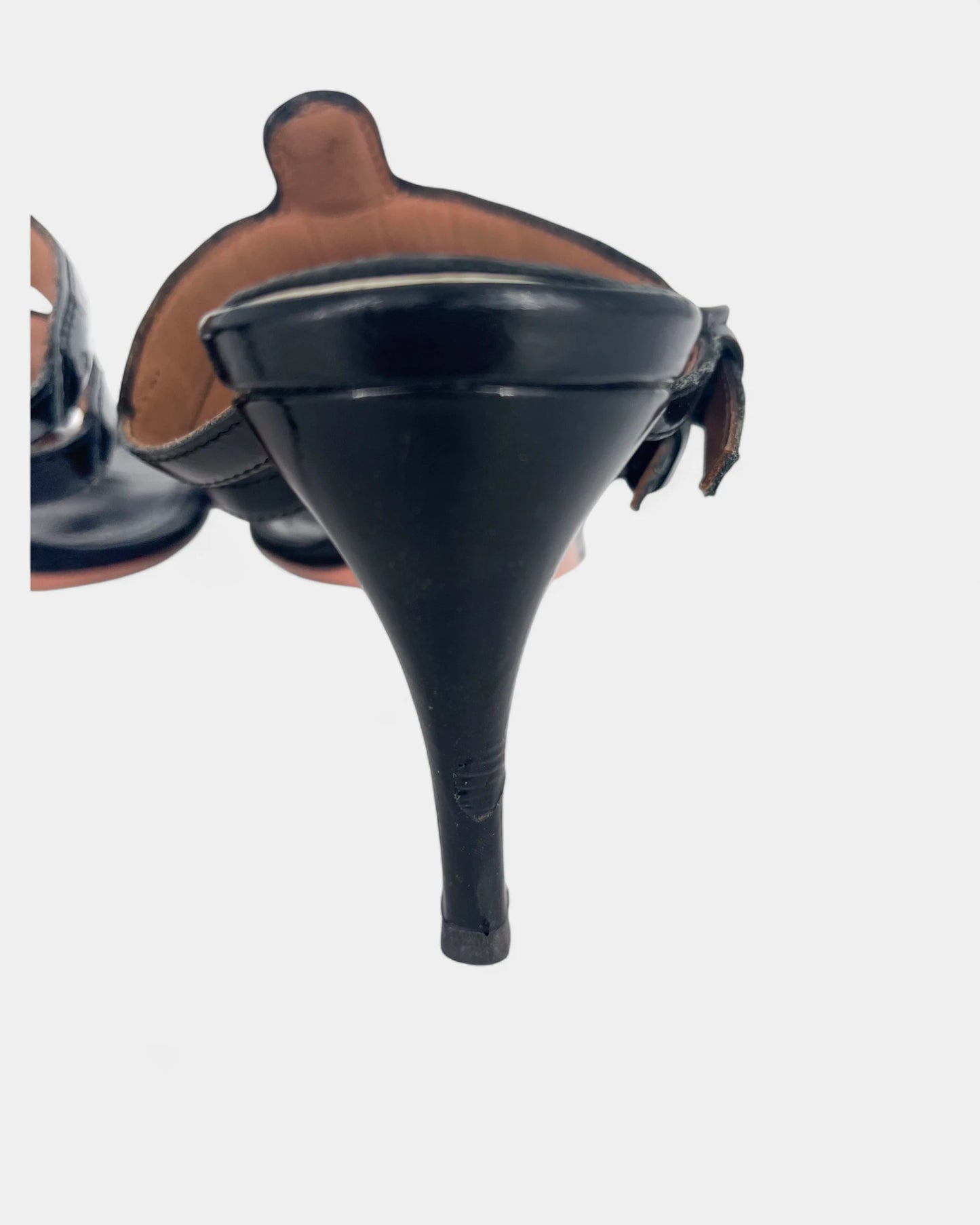 Black heeled mules - 37 EU / 6 US