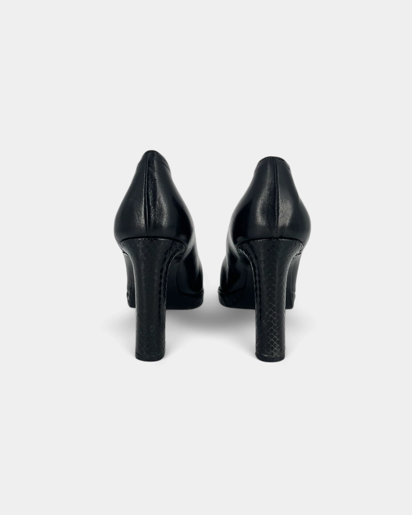 Black pumps - 37.5 EU / 6.5 US