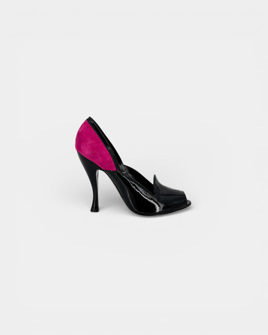 Escarpin bicolore en cuir verni noir et daim fuchsia