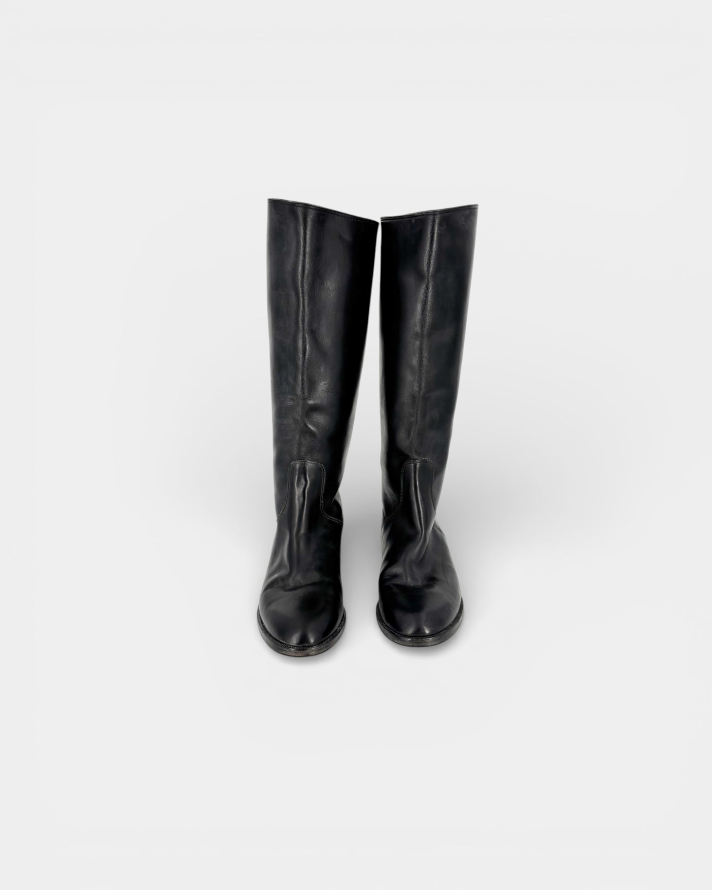 Bottes en cuir noir