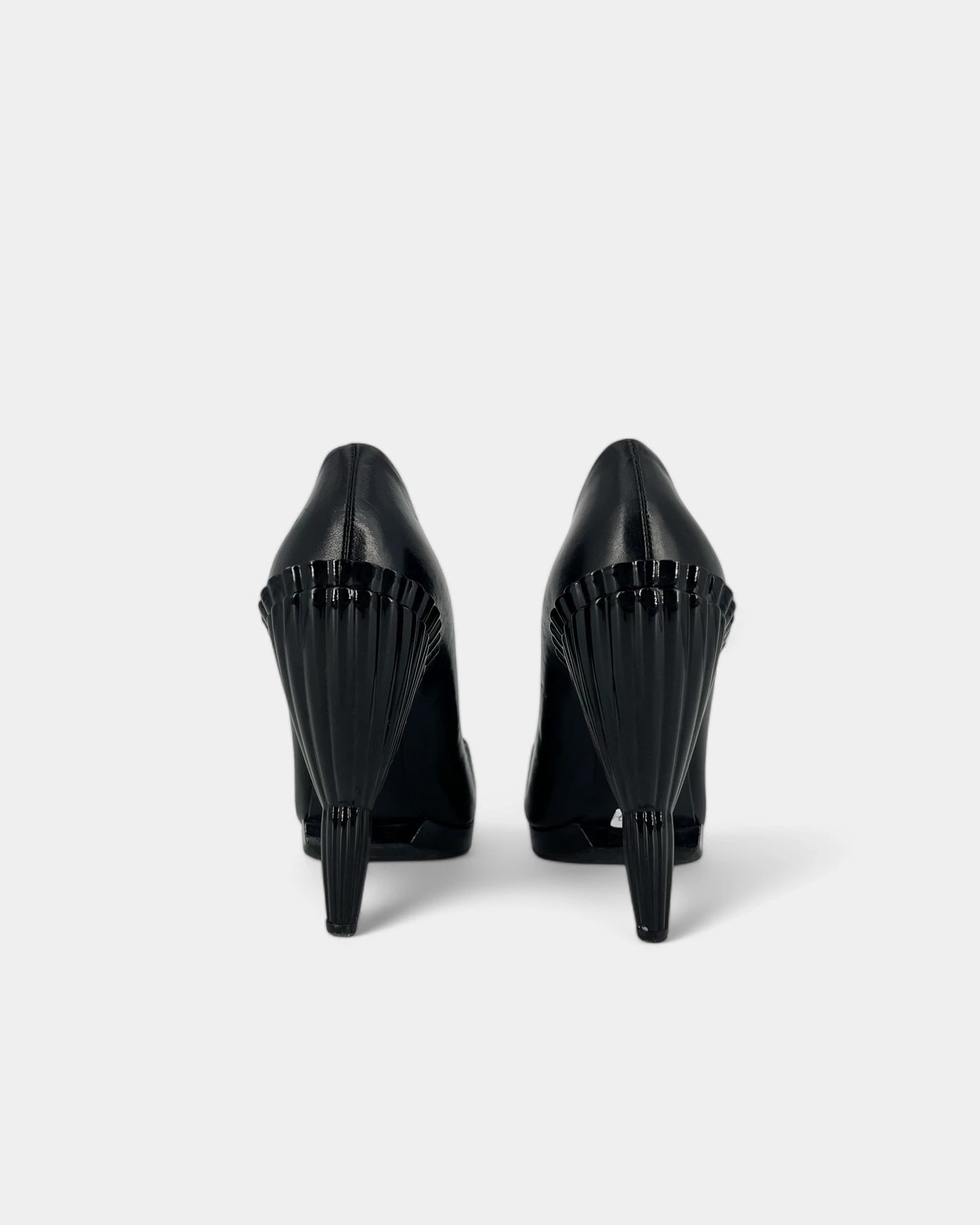 Black platform pumps - 38 EU / 7 US