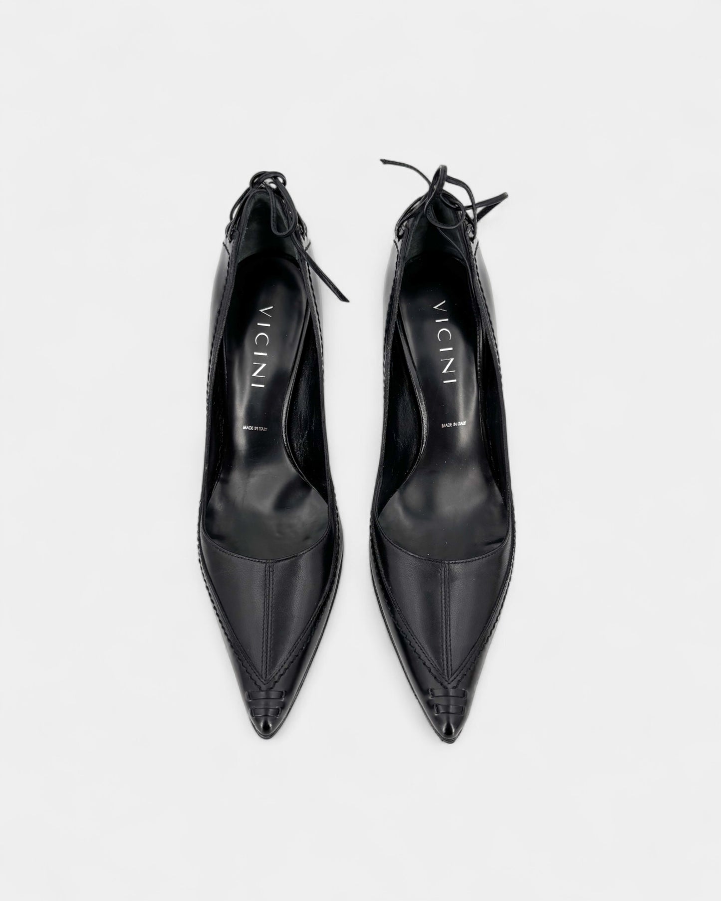 Escarpins noirs lacets