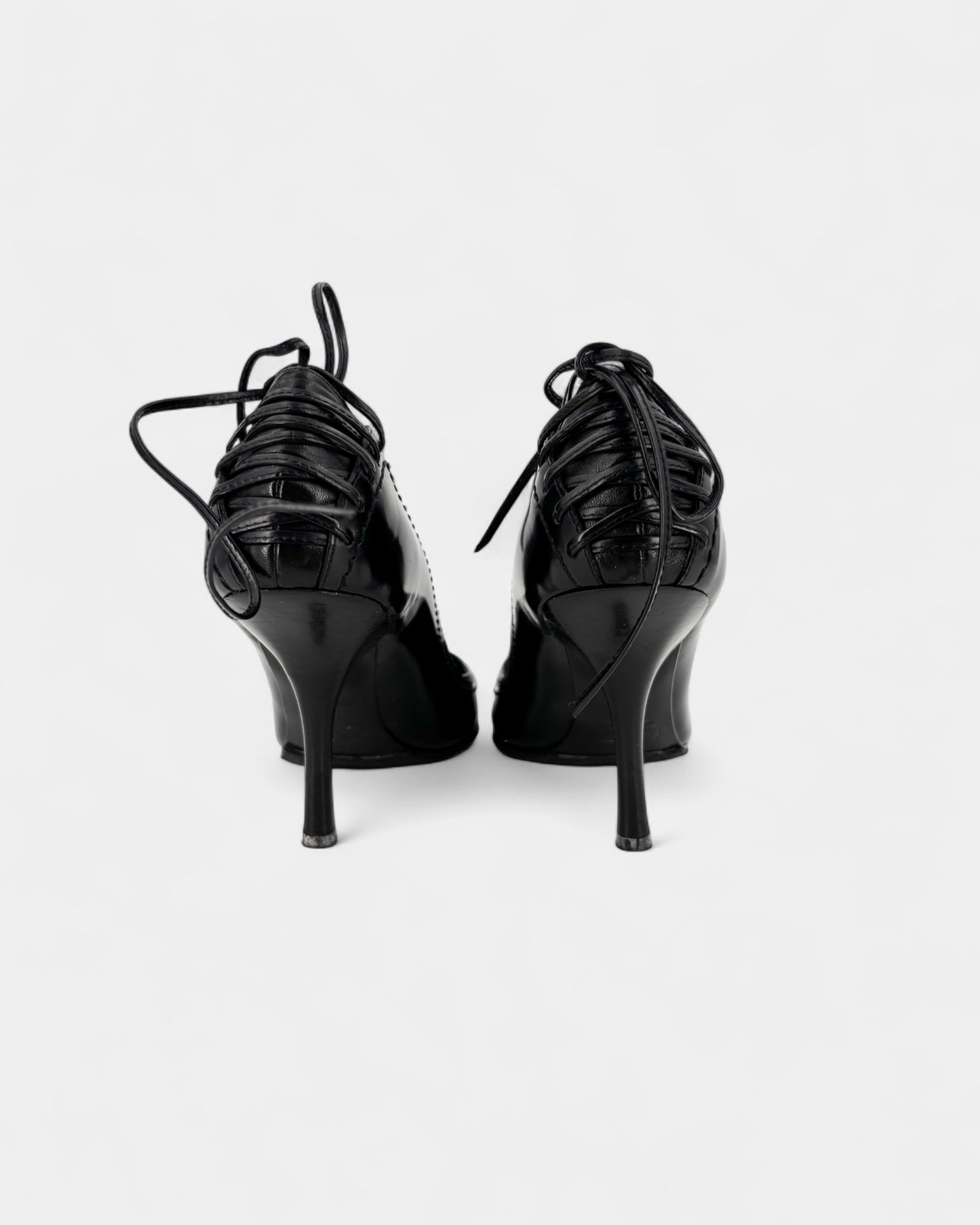 Escarpins noirs lacets