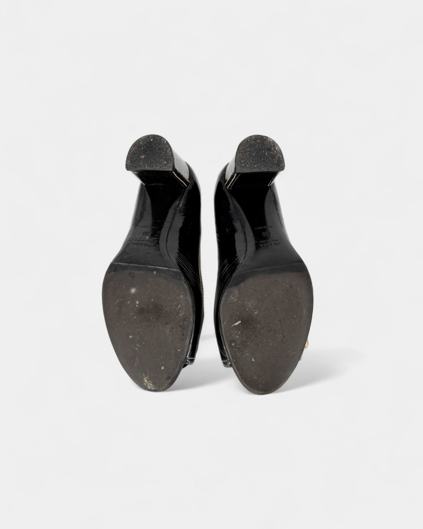 Talons cuir vernis noir bout ouvert