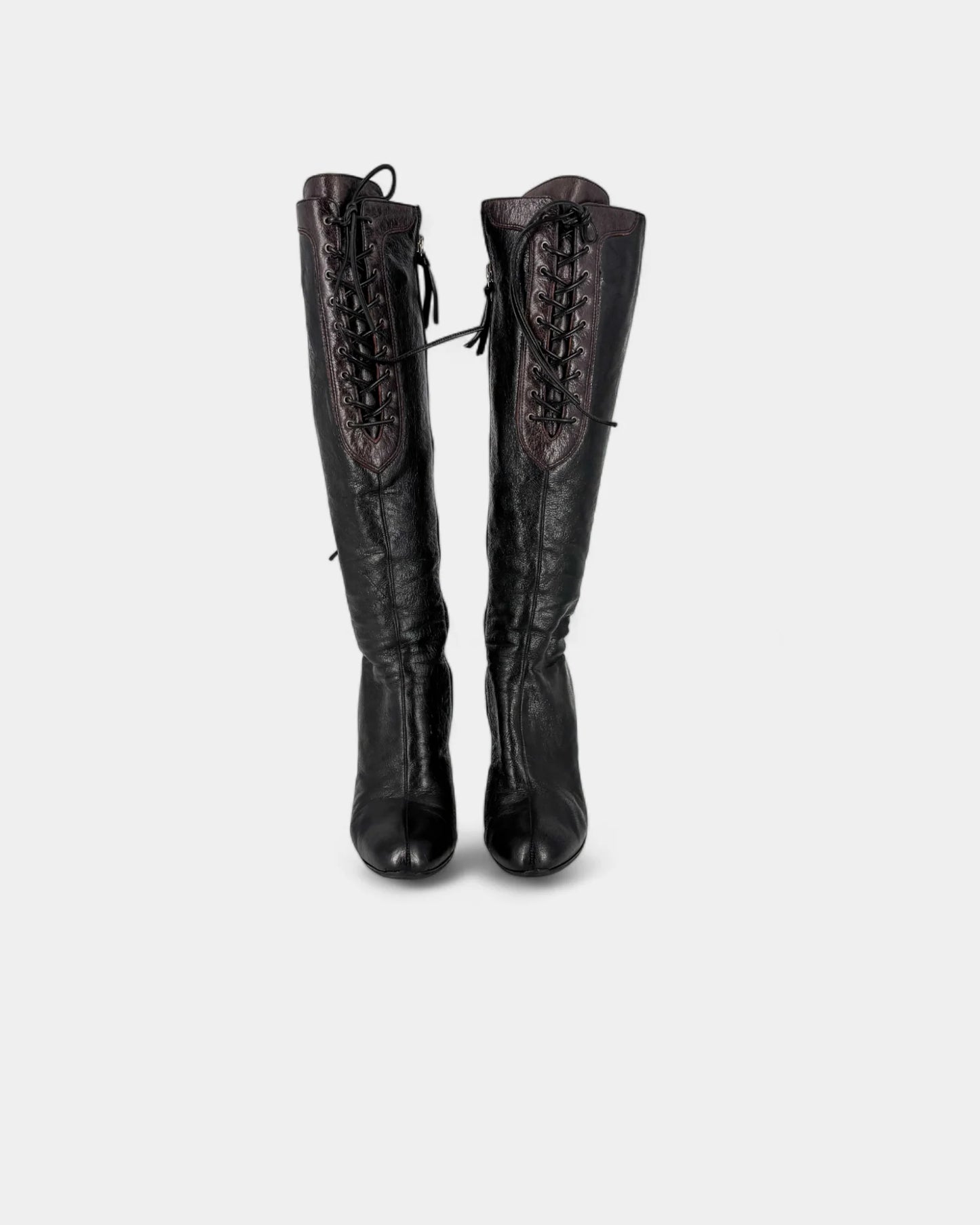 Bottes en cuir avec laçages