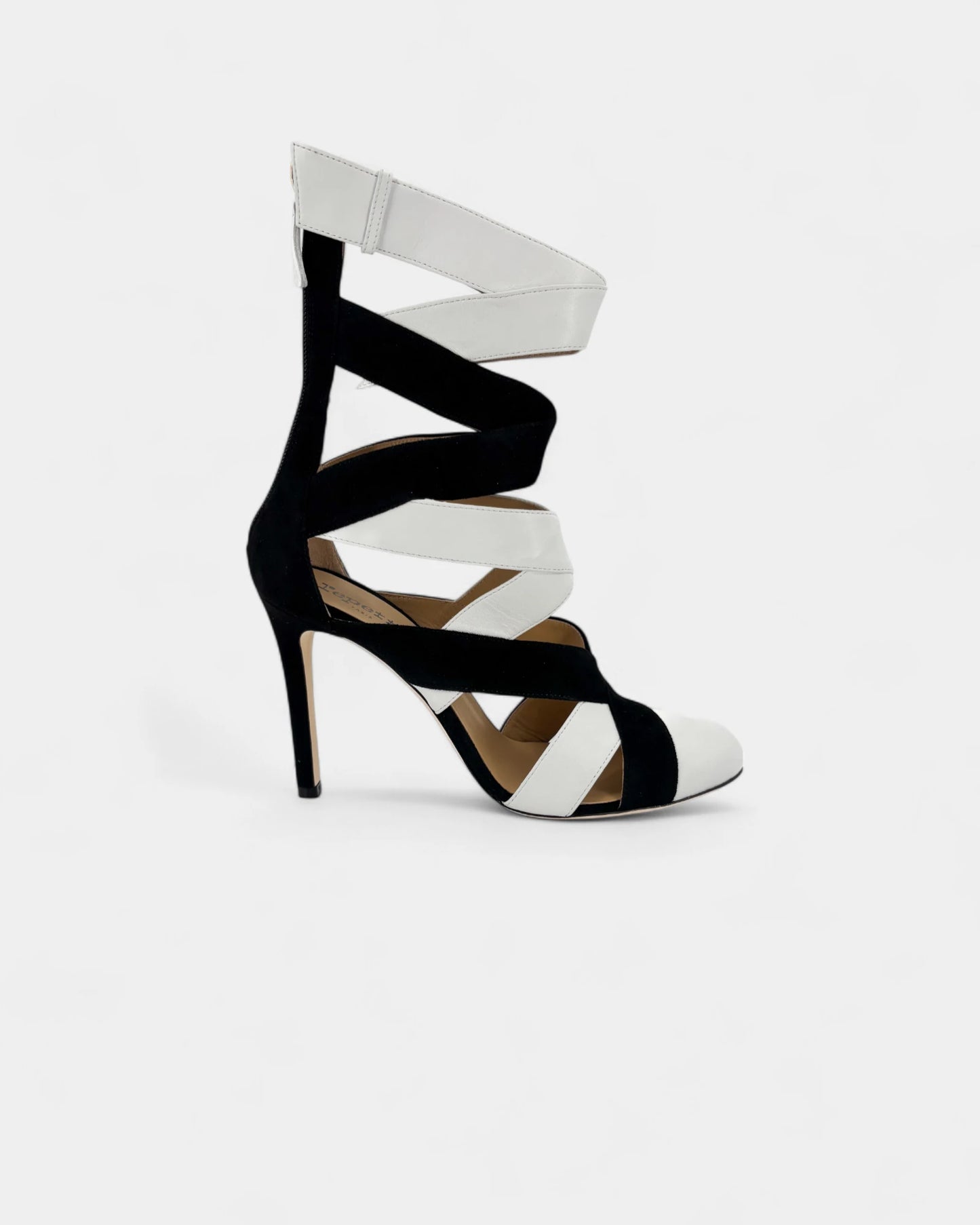 Bottines ajourées à talons noires et blanches - 38 EU / 7 US