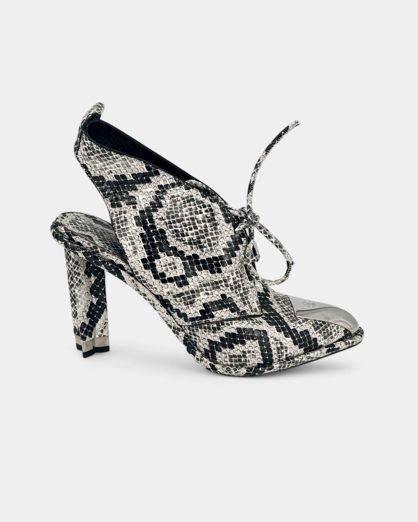 Escarpins en python noir et blanc - 39 EU / 8 US