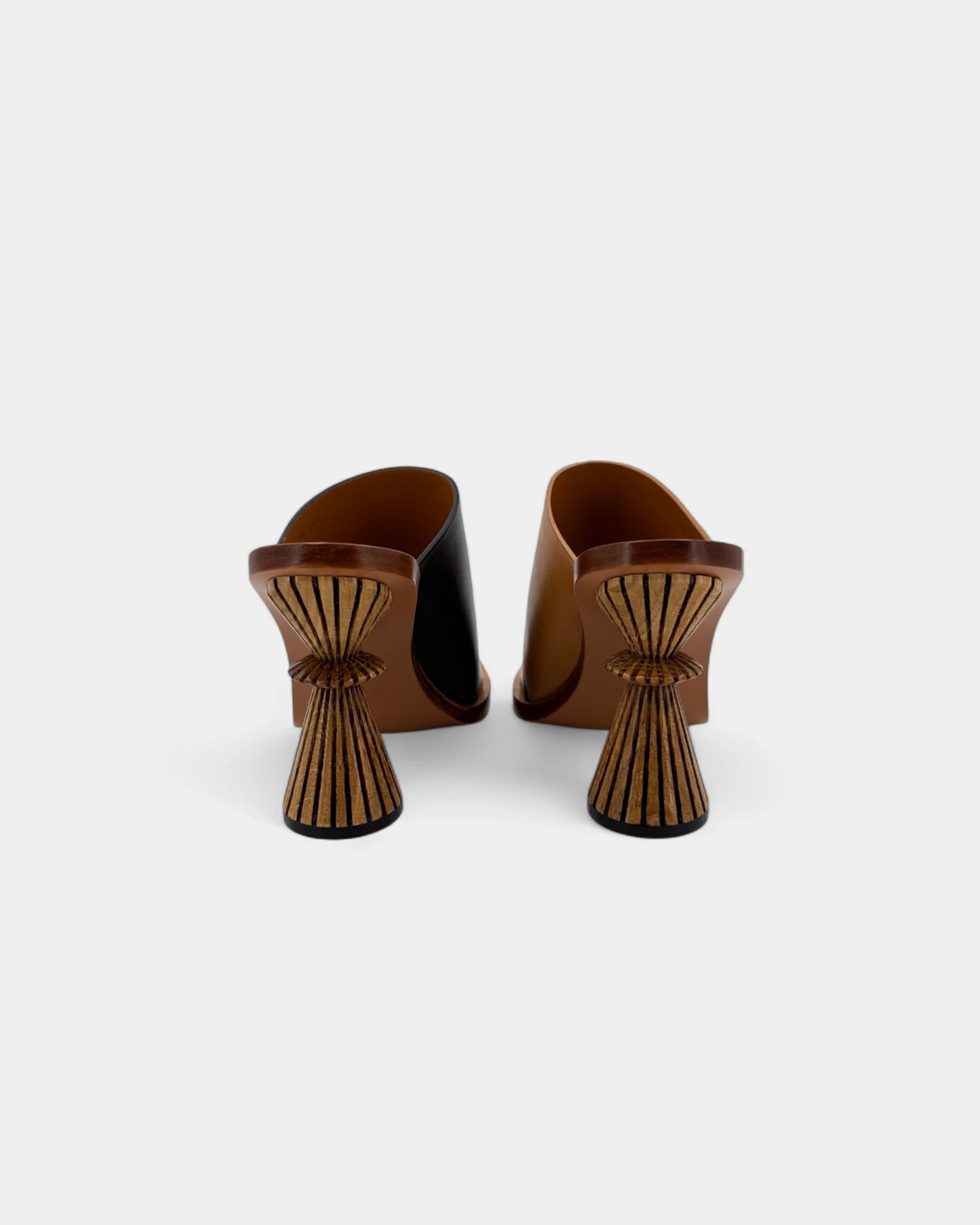 Mules marrons et noires - 37 EU / 6 US