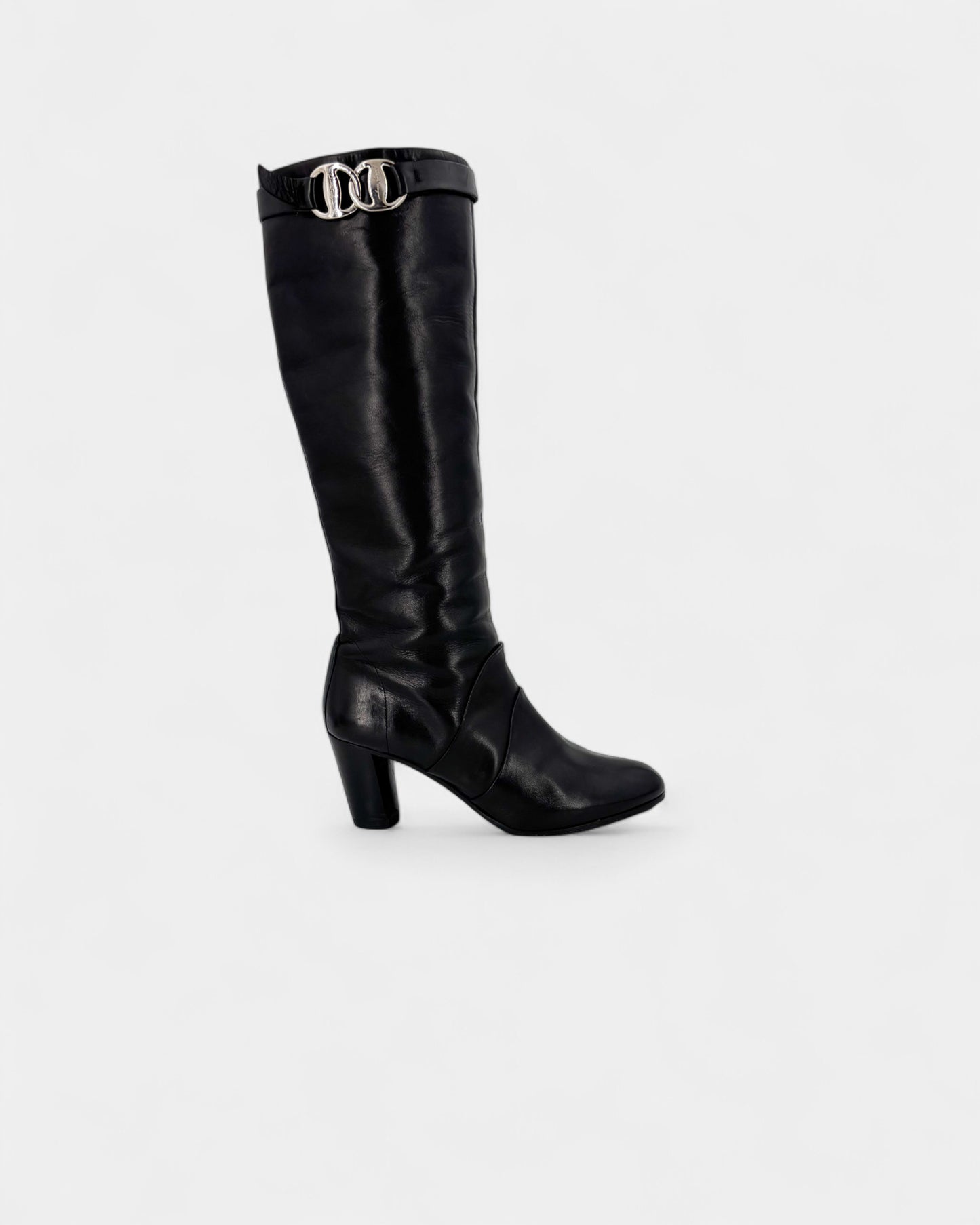 Bottes en cuir noir