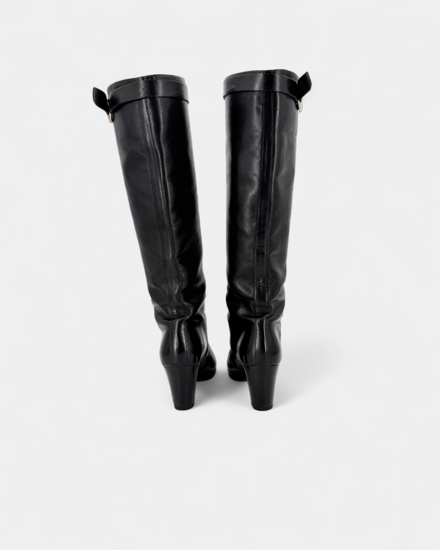Bottes en cuir noir