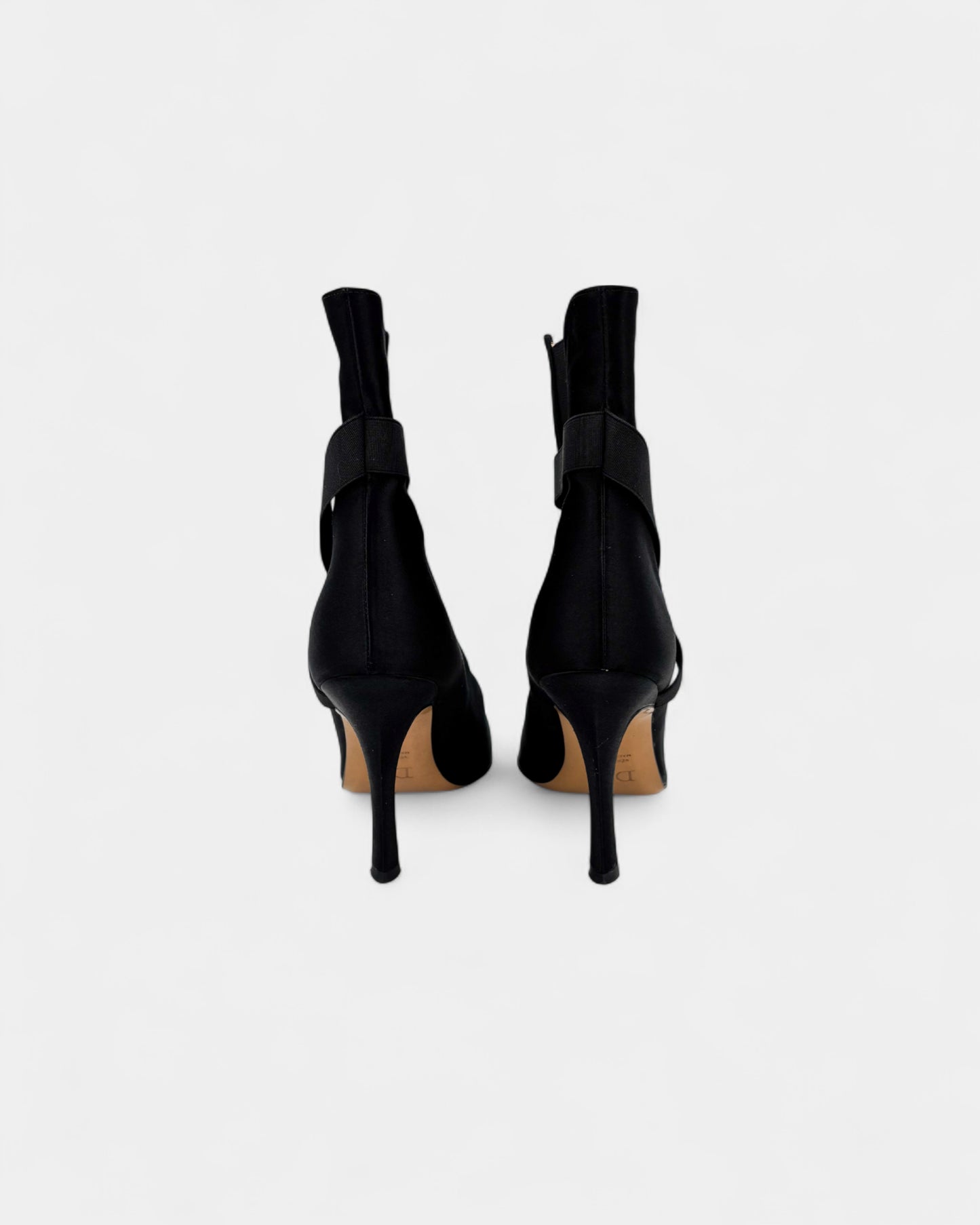 Bottines en satin noir