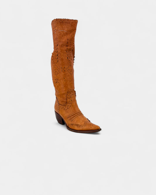 Bottes en cuir ajouré