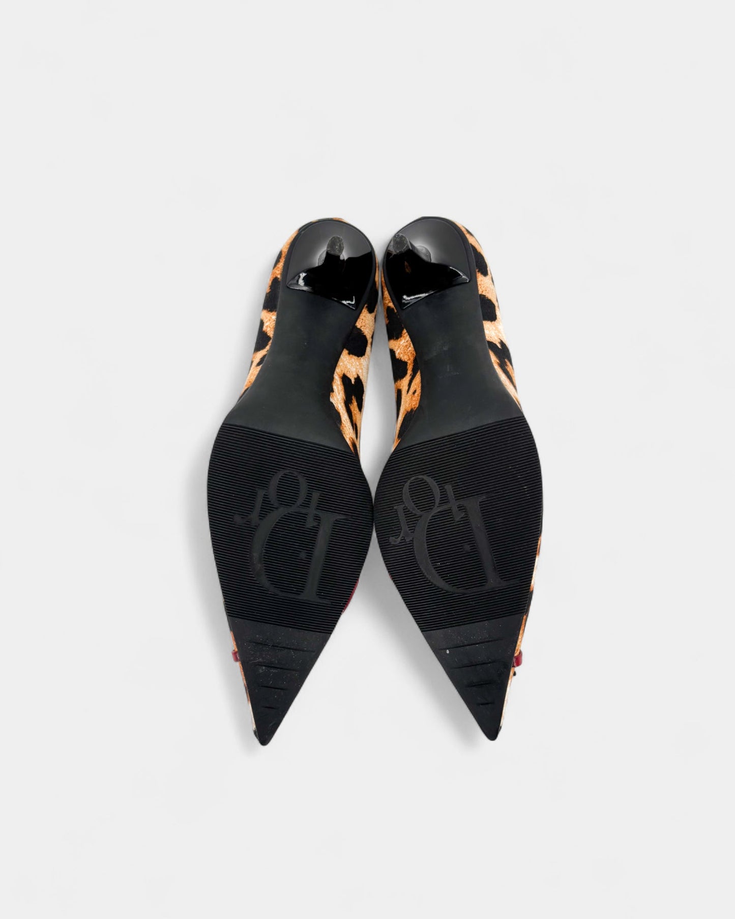 Escarpins léopard à logo métal