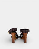 Sandales compensées en cuir marron à bride cheville