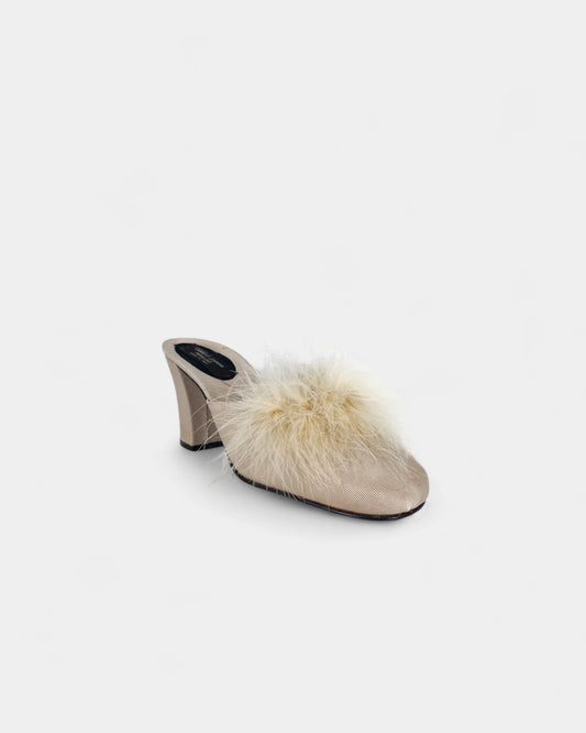 Mules blanches à poils - 38 EU / 8 US