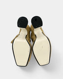 Bottines en daim beige à lacets