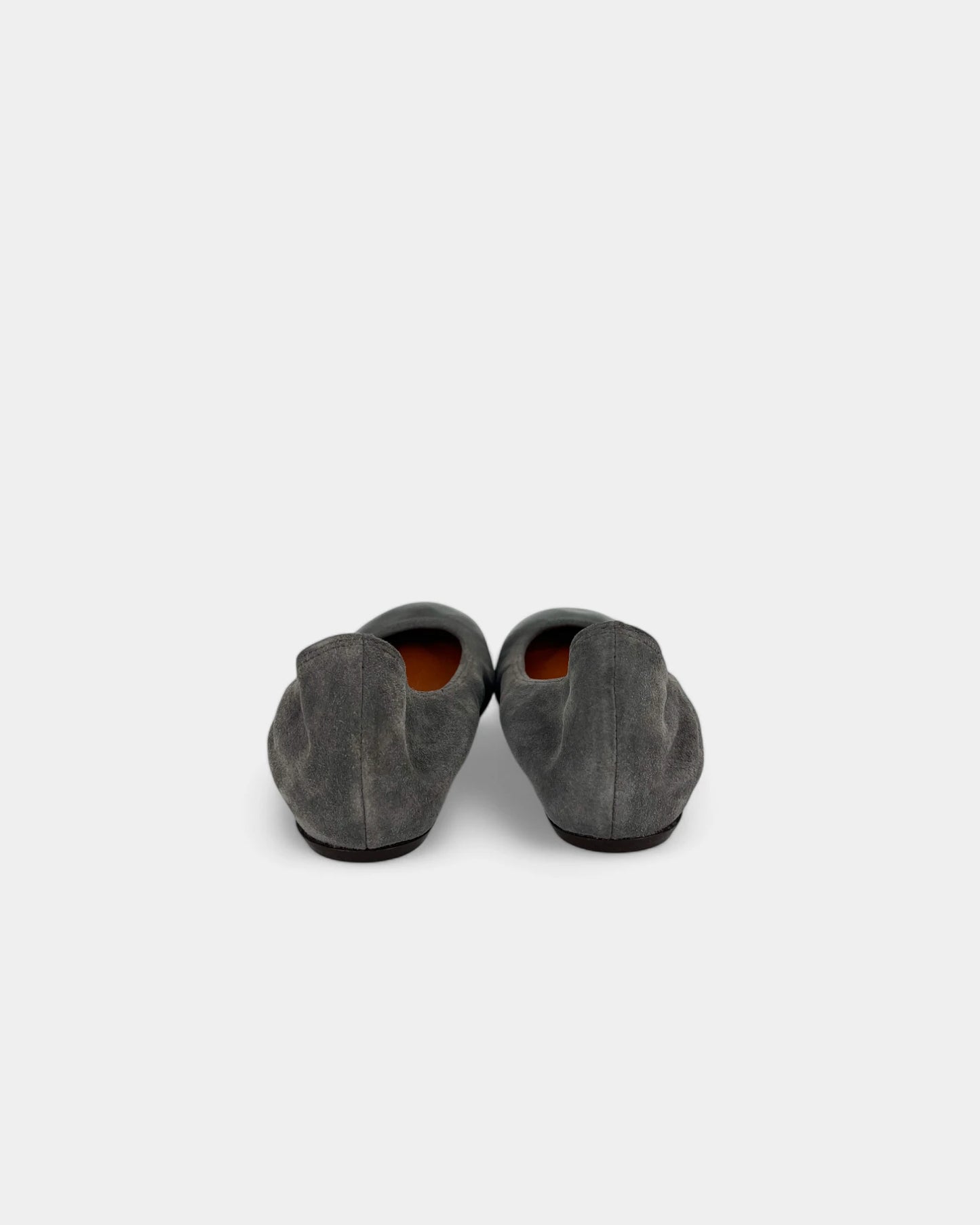 Gray patent toe ballerinas