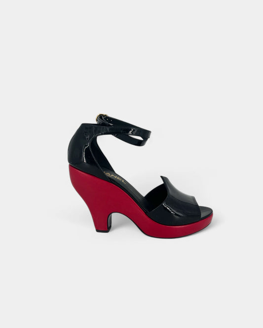Escarpins ouverts rouges et noirs - 39.5 EU / 9.5 US