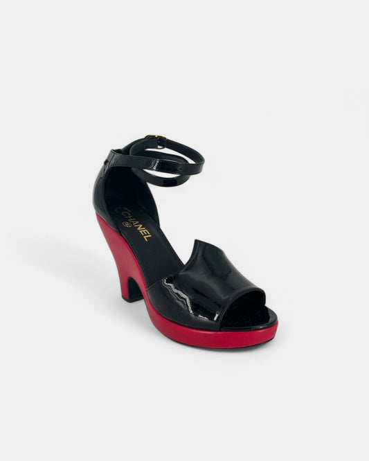 Escarpins ouverts rouges et noirs - 39.5 EU / 9.5 US