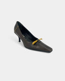 Brown pumps with bow