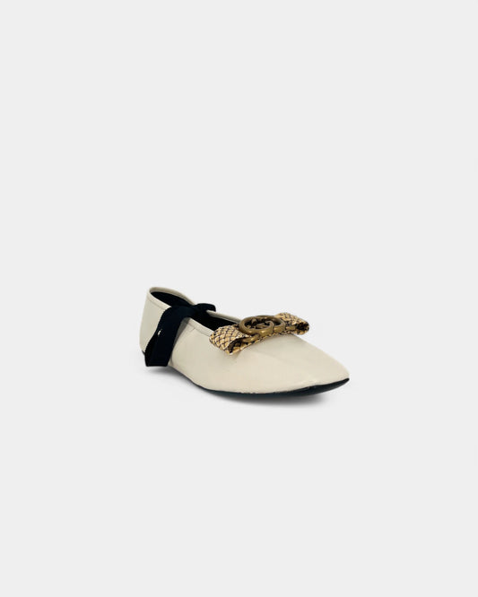Ballerines blanches avec un ruban - 36 EU / 6 US