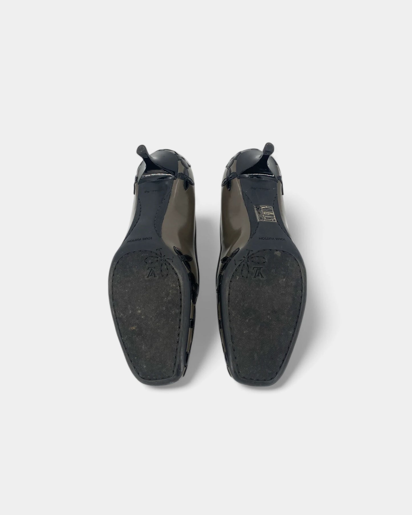 Escarpins gris en cuir verni - 39 EU / 9 US