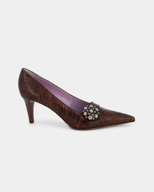 Brown leather pumps with reptile pattern