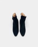Bottines en daim noir à talon compensé