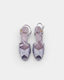 Sandales à pois lilas à brides croisées et talon haut