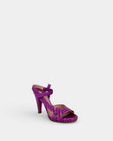 Sandales en cuir fuchsia effet reptile à brides croisées