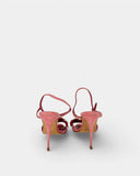 Sandales en daim rose à détails multicolores