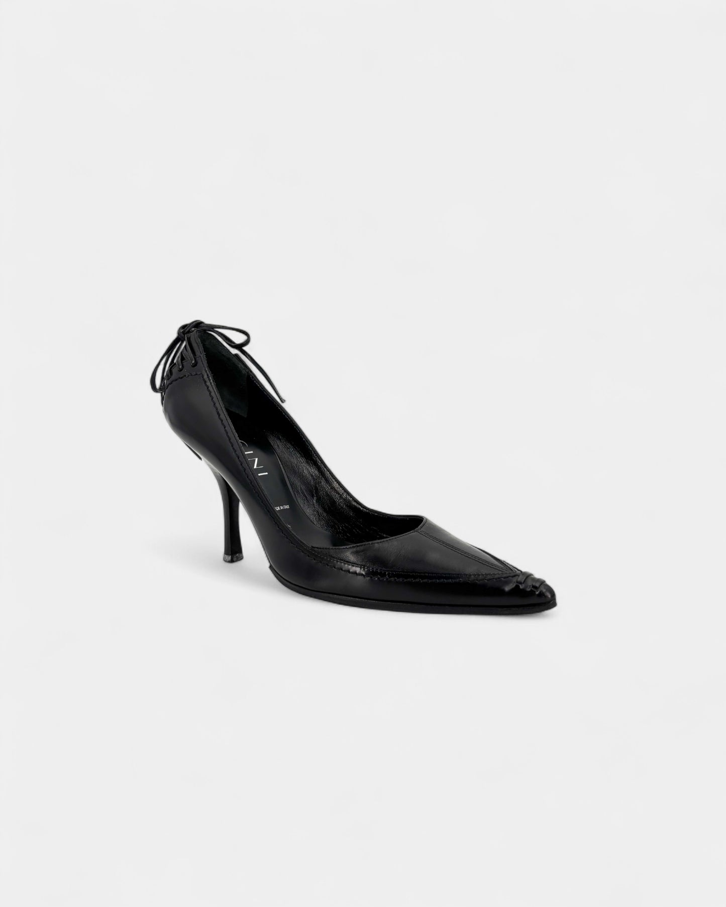 Escarpins noirs lacets