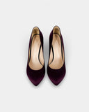 Escarpins en satin violet à talon compensé