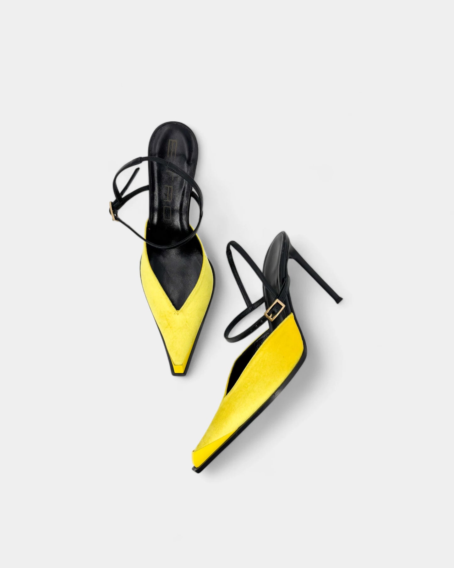 Escarpins en cuir et velours jaune - 41 EU / 10 US