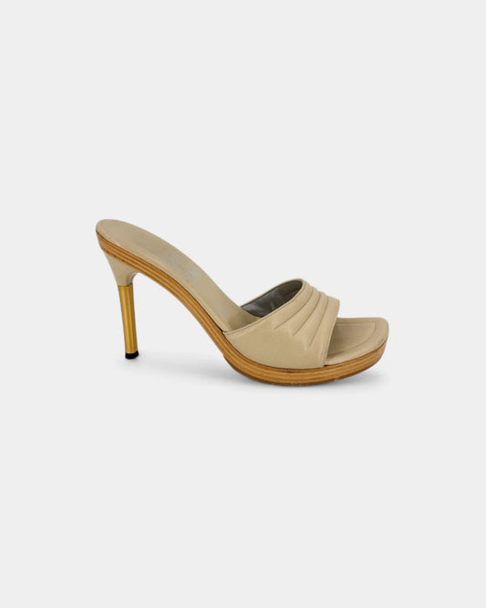 Cream wooden mules - 37.5 EU / 6.5 US