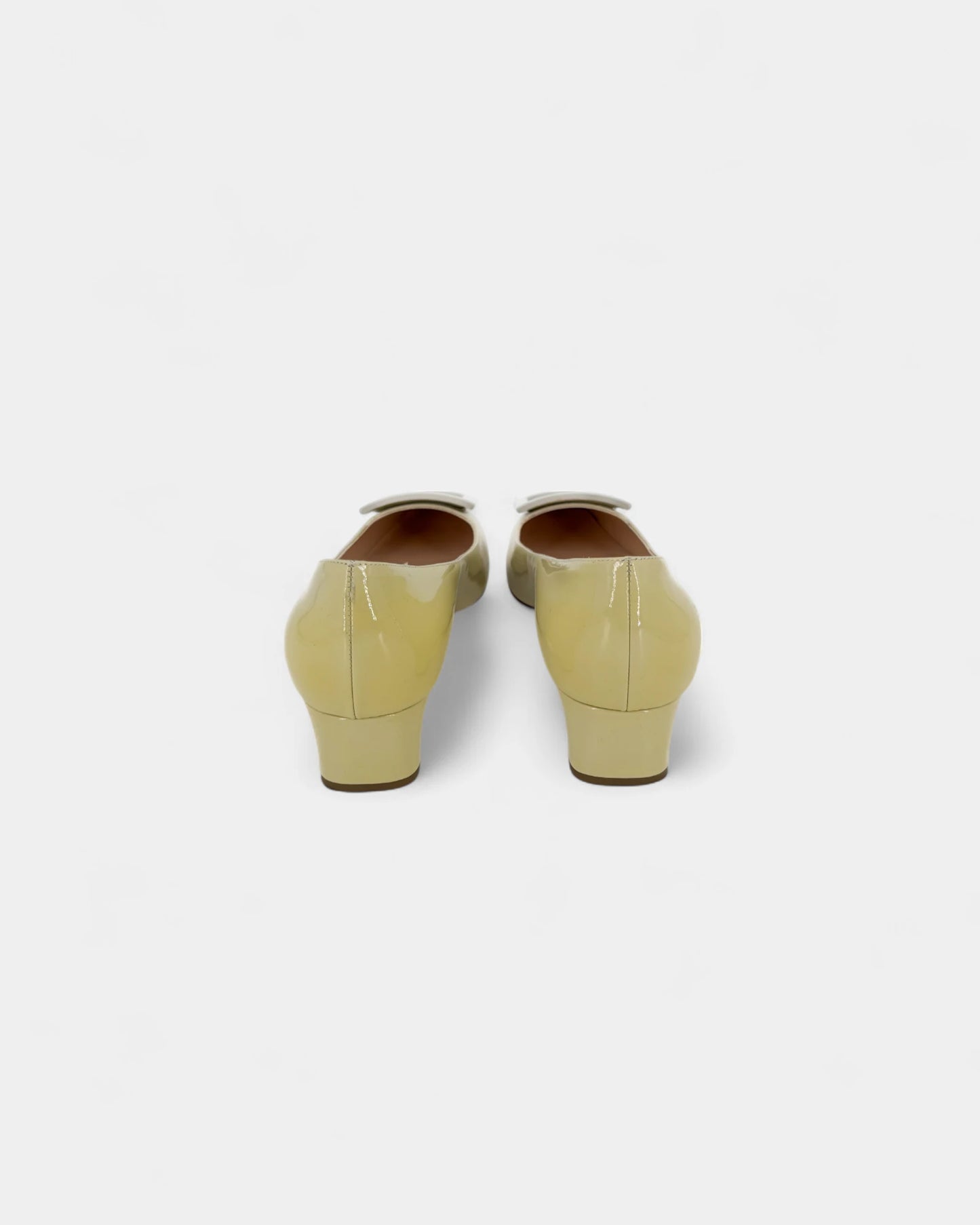 Cream ballerinas - 38 EU / 8US