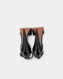 Sandales en cuir verni noir à bride cheville et plateforme