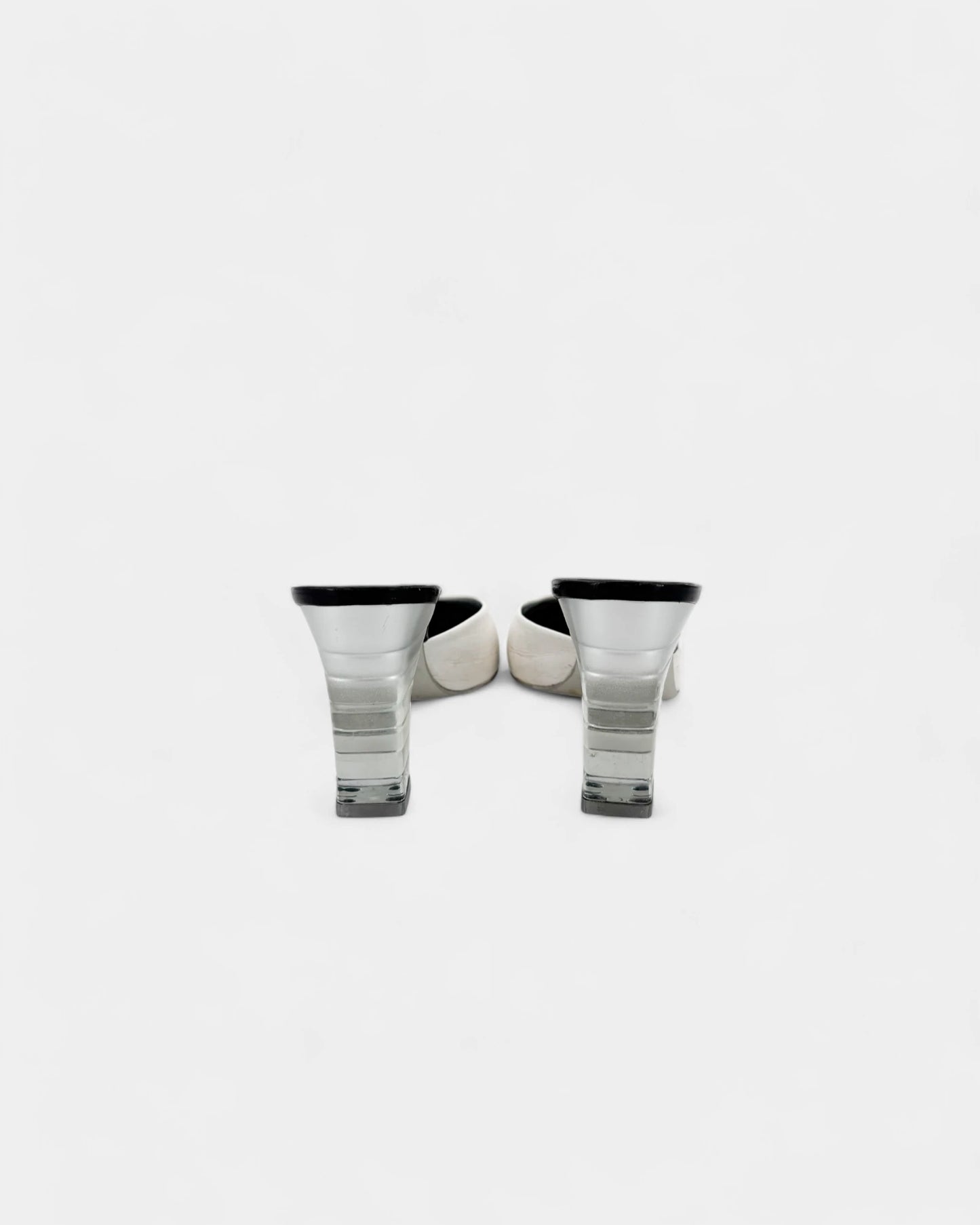 Mules à talons blanches et noires - 39 EU / 8 US