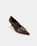 Escarpins marrons avec bijoux