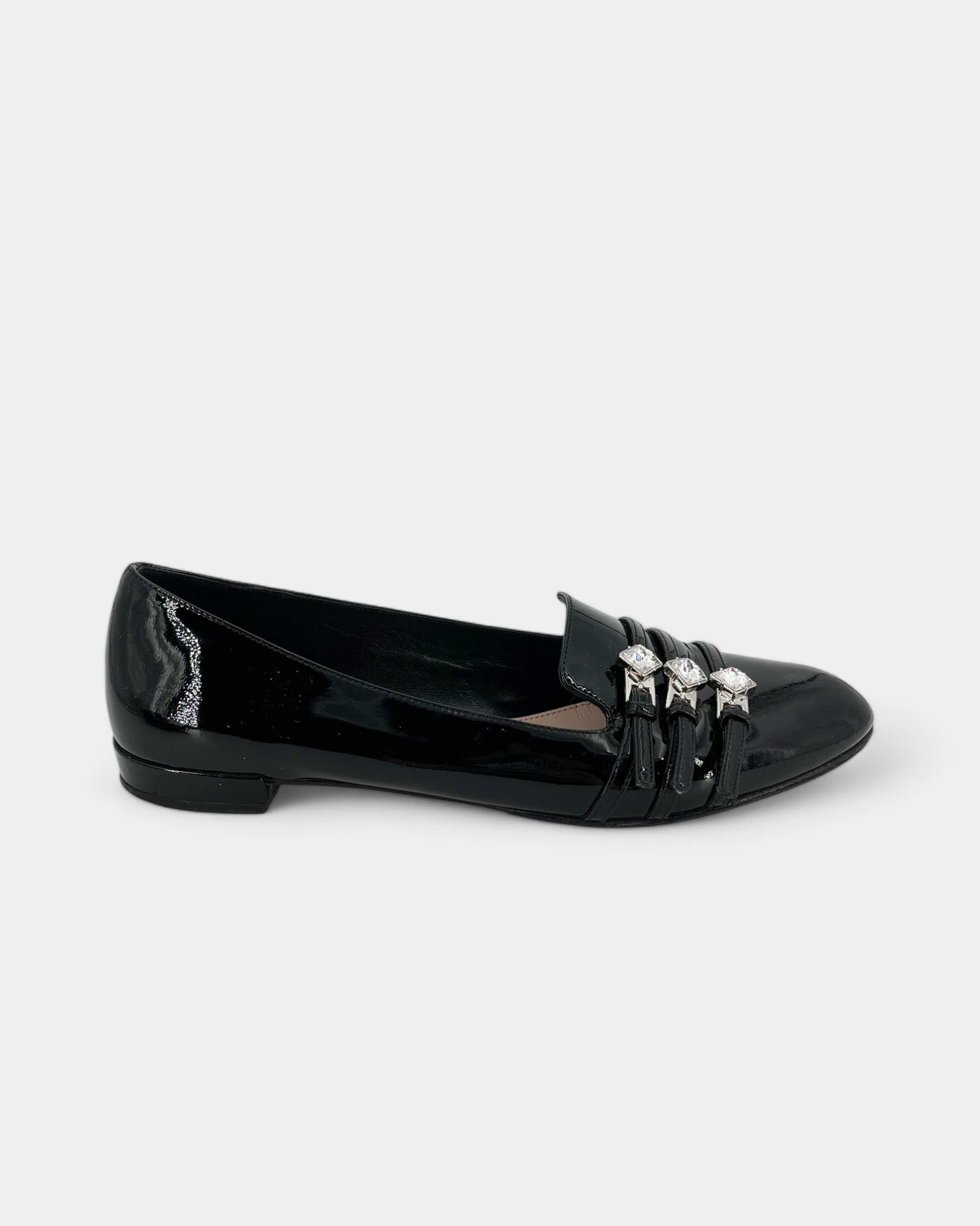 Black patent leather ballerinas