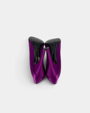 Escarpins en satin violet à fleur