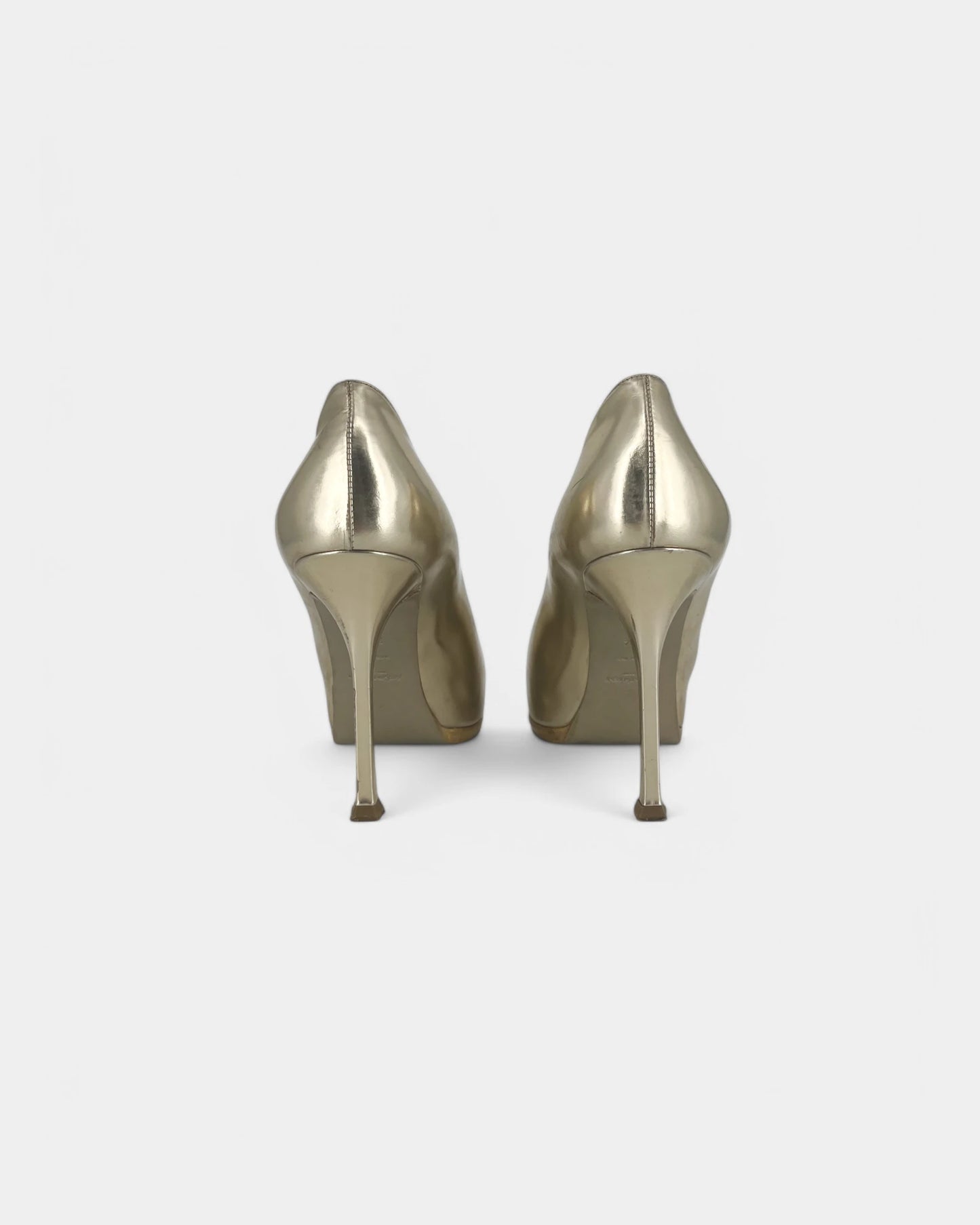 Escarpins dorés - 37.5 EU / 7.5 US