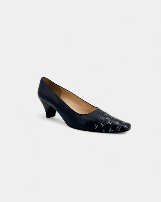 Escarpins en cuir avec bout carré logo CC - 38.5 EU / 7.5 US