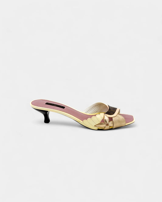 Sandales logotées crèmes - 37.5 EU / 6.5 US
