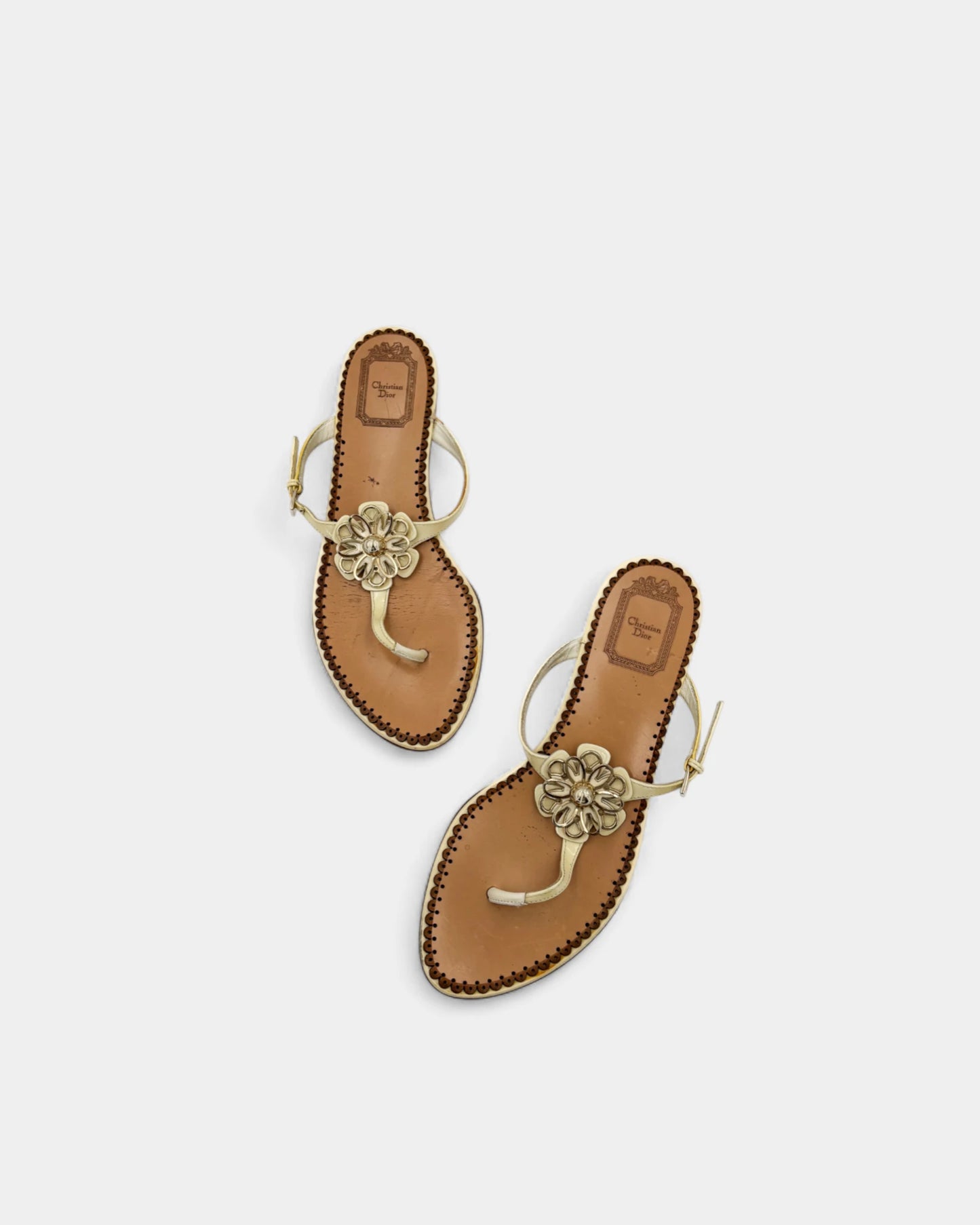 Sandales dorées fleurs - 37 EU / 6 US