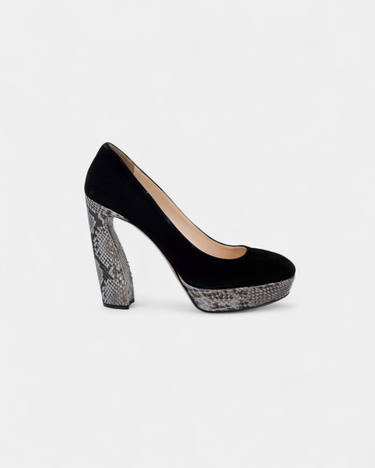 Escarpins en daim noir