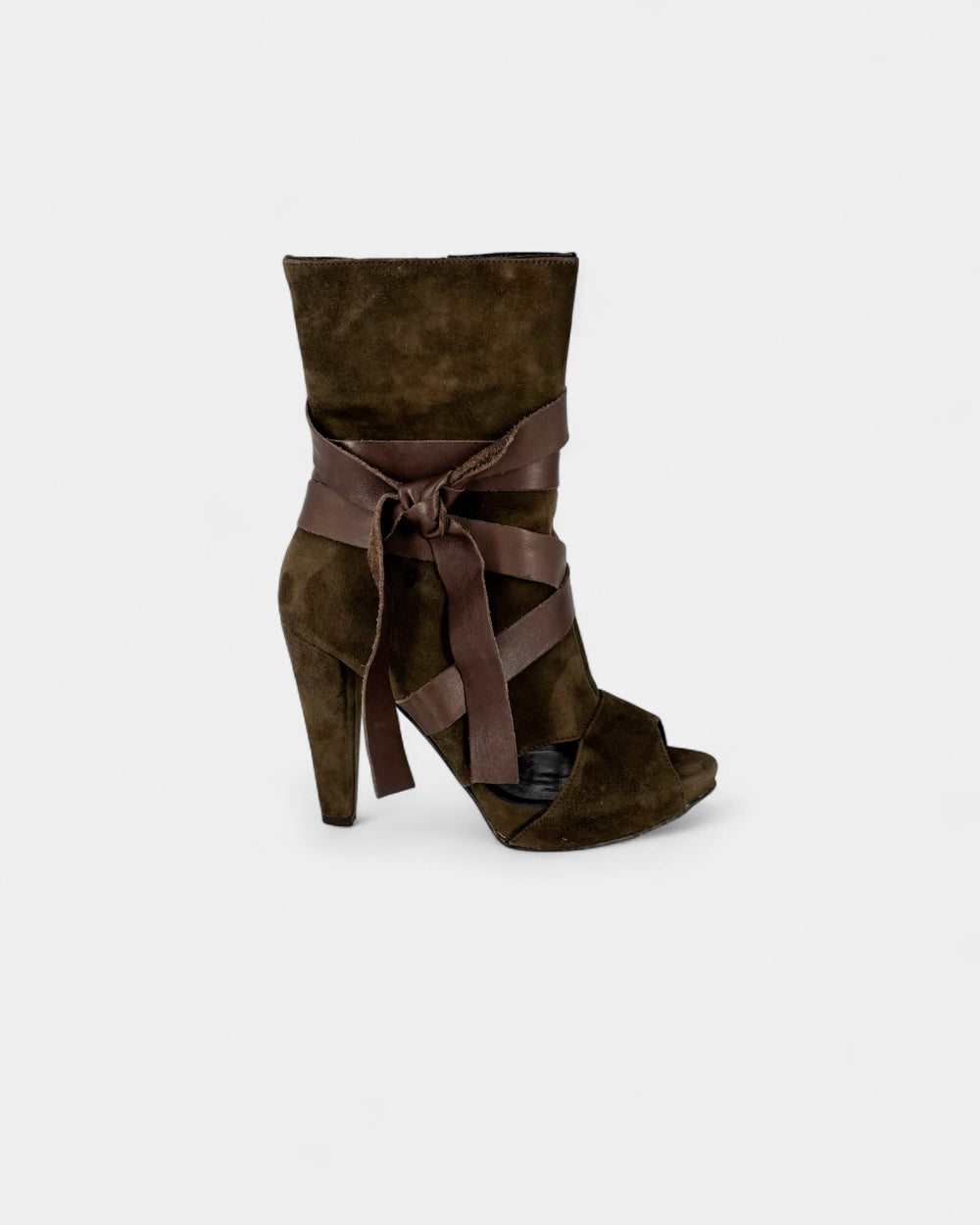 Bottines en daim à bout ouvert