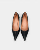 Escarpins noirs à surpiqûres blanches