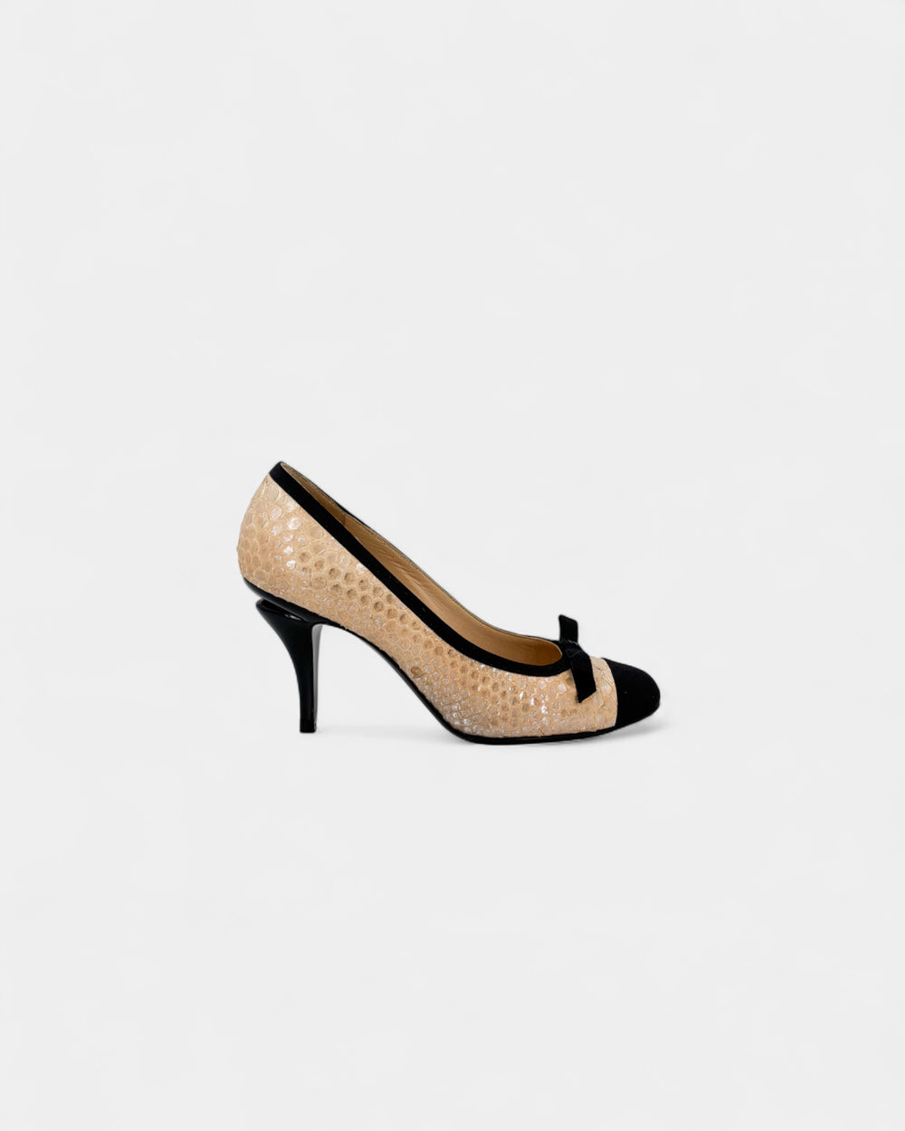 Escarpins en cuir beige et tissu noir